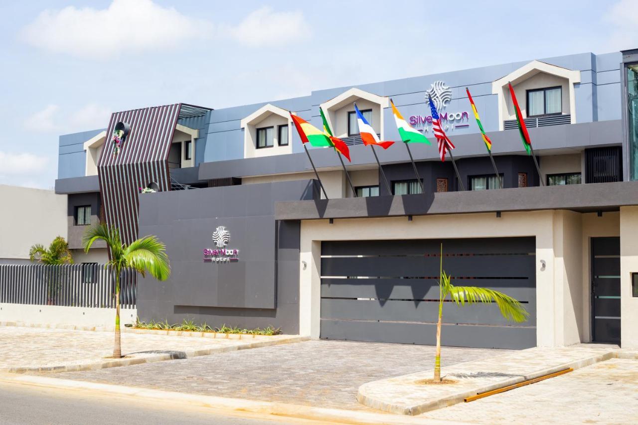 Silver Moon Hotel Abidjan Exterior foto